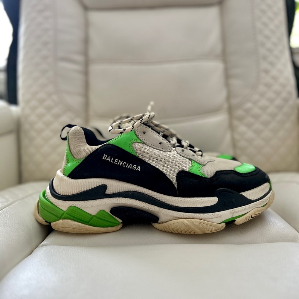 Balenciaga Men's Green and Black Sneakers - Picture 7 of 9